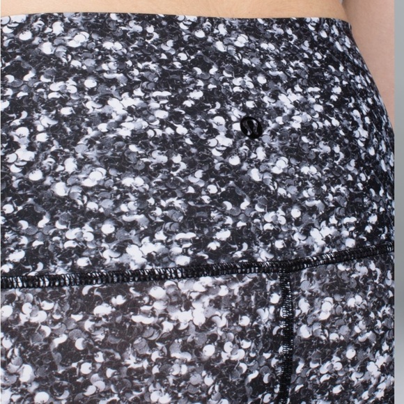 Lululemon Shine Tight Shimmy Shimmer Black White Leggings - Picture 15 of 15